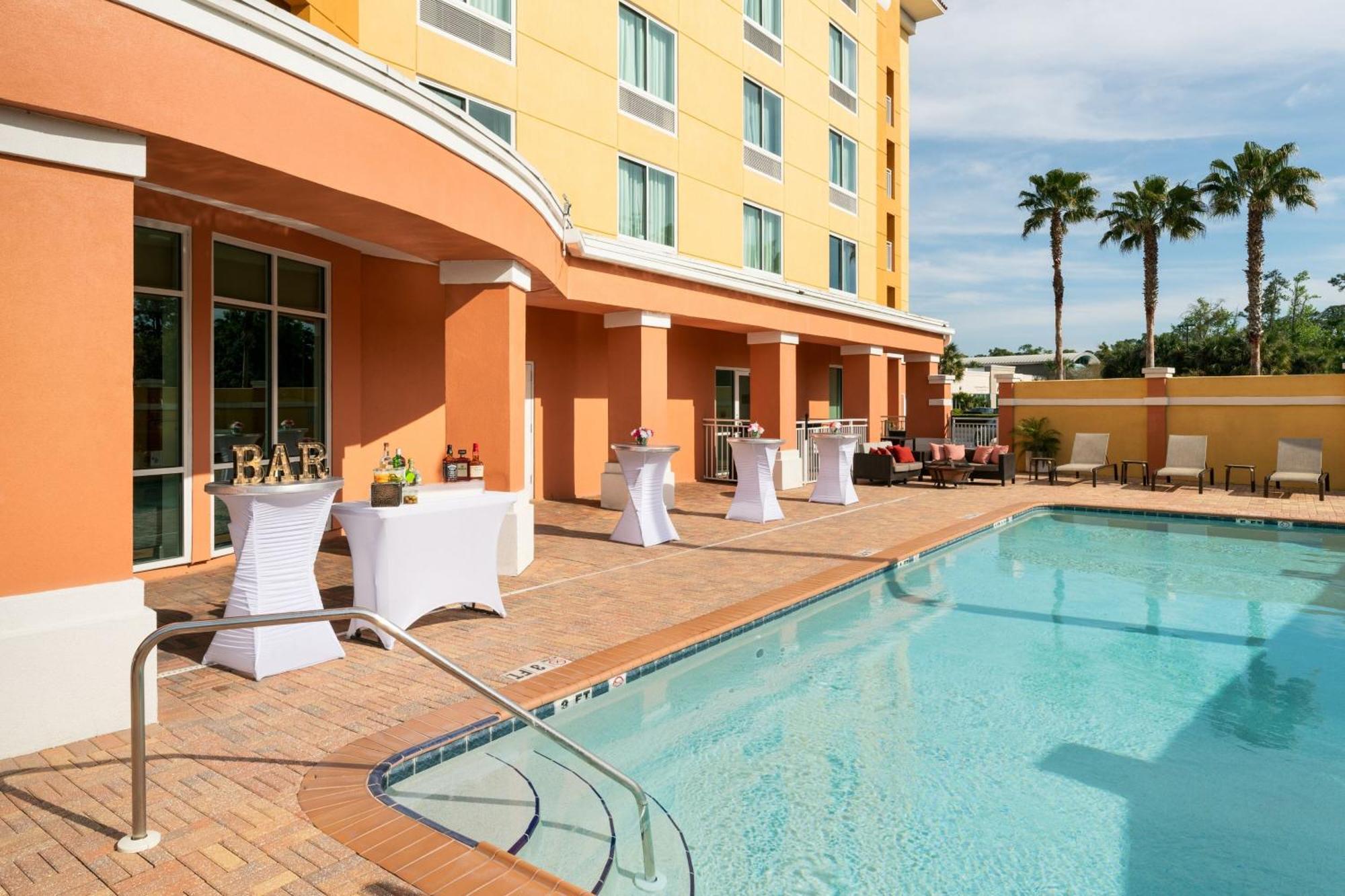 Courtyard Jacksonville