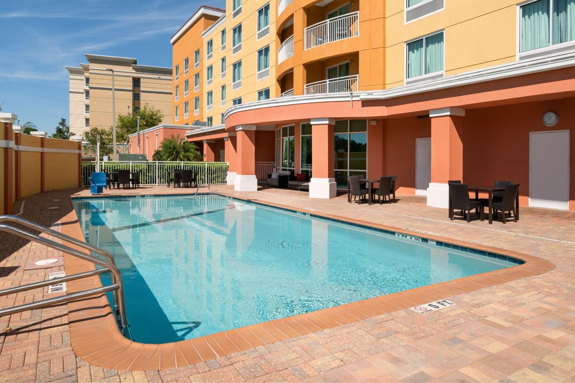 Courtyard Jacksonville Hotel Orange Park